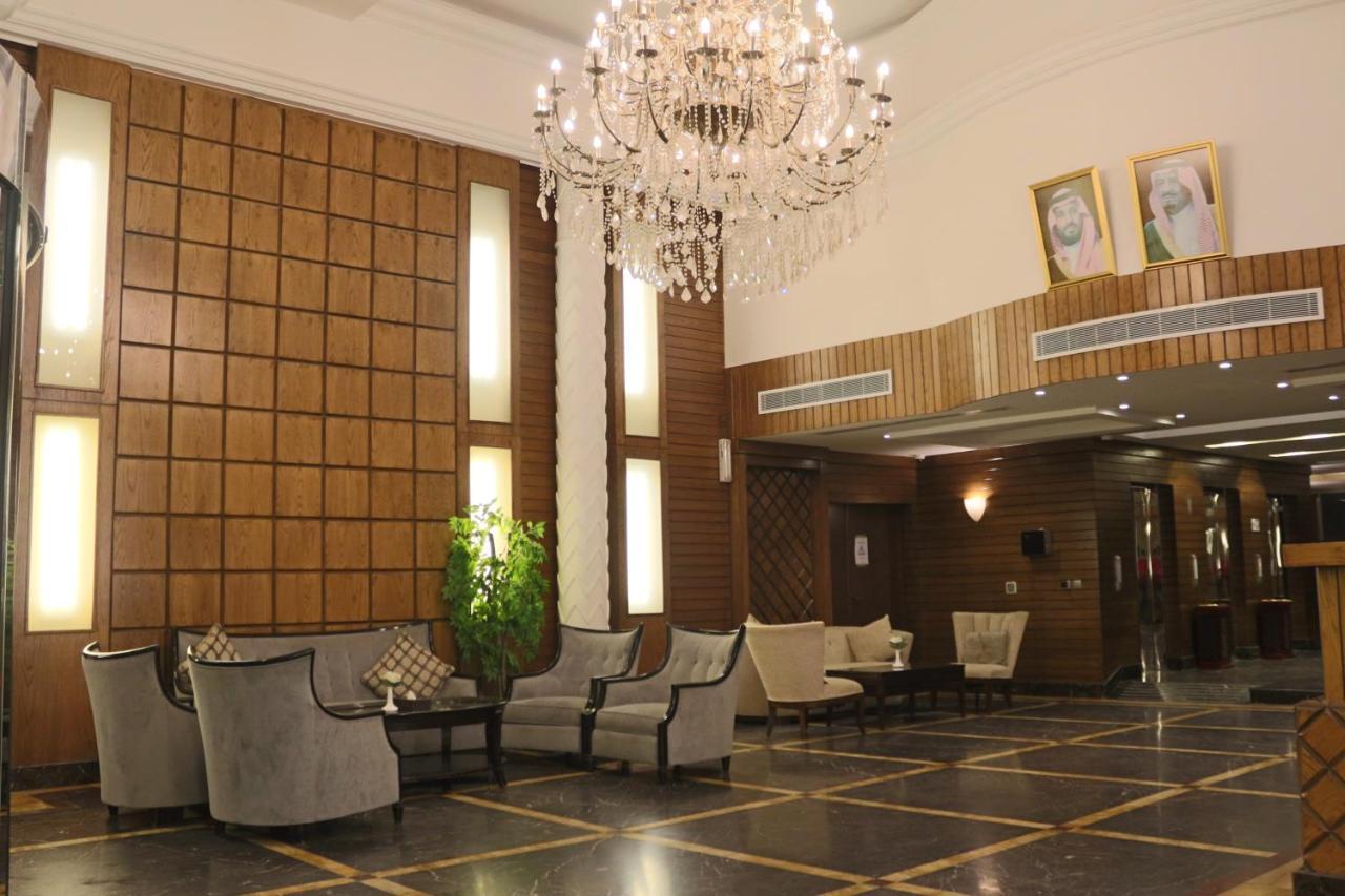 Valencia Hotel Suites Ель-Хубар Екстер'єр фото