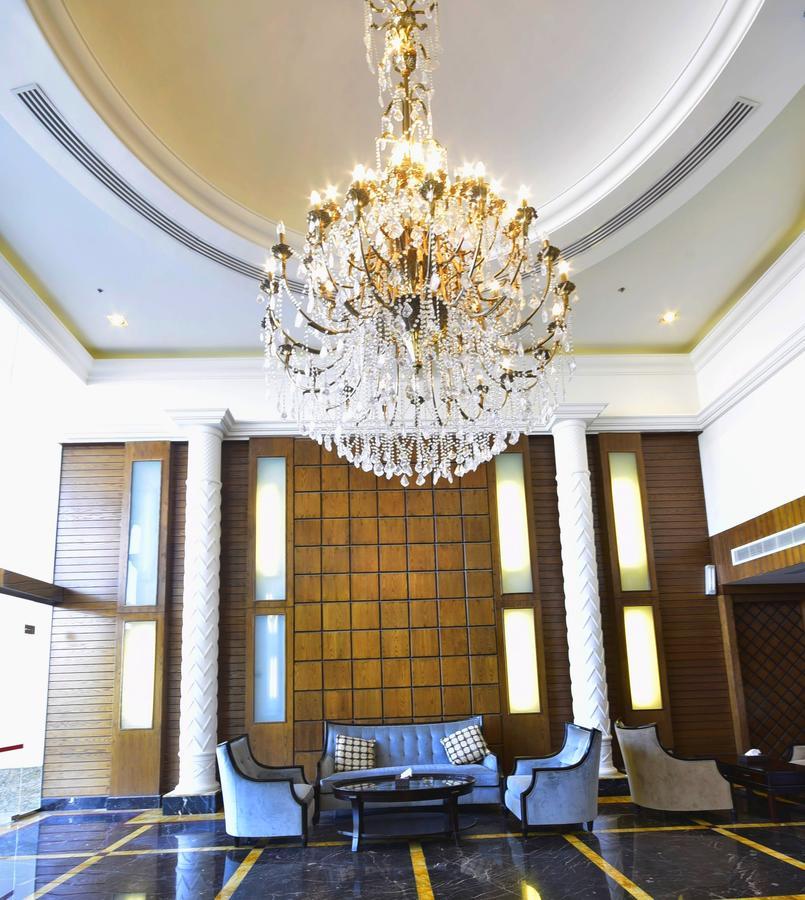 Valencia Hotel Suites Ель-Хубар Екстер'єр фото