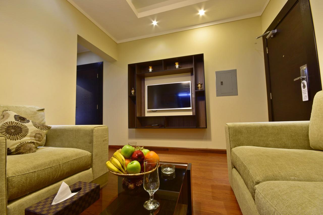 Valencia Hotel Suites Ель-Хубар Екстер'єр фото